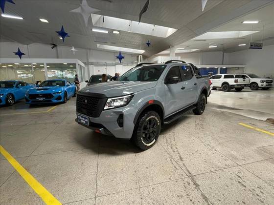 NISSAN FRONTIER 2.3 16V TURBO DIESEL PRO4X CD 4X4 AUTOMÁTICO